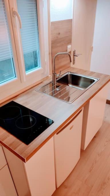 Centre Comedie Gare Apartment *